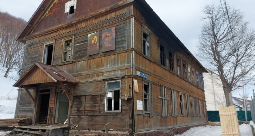 Реставрация культурного объекта началась на улице Красинцев в Петропавловске-Камчатском.