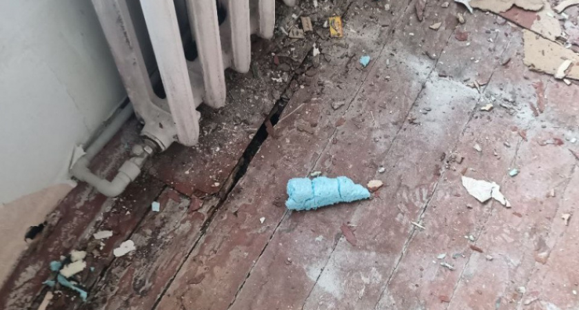 Камчатка помогает подшефному Светлодарску ремонтировать образовательный комплекс.