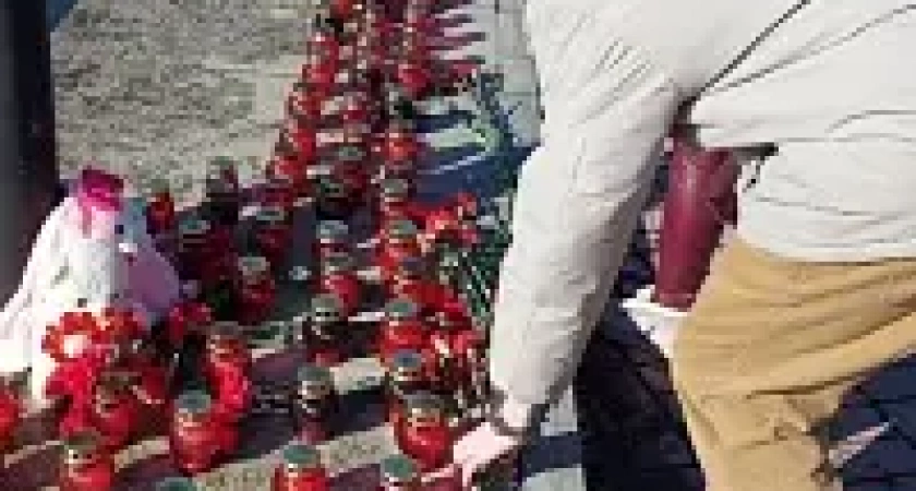 Жители Камчатки зажигают свечи по жертвам теракта в Подмосковье