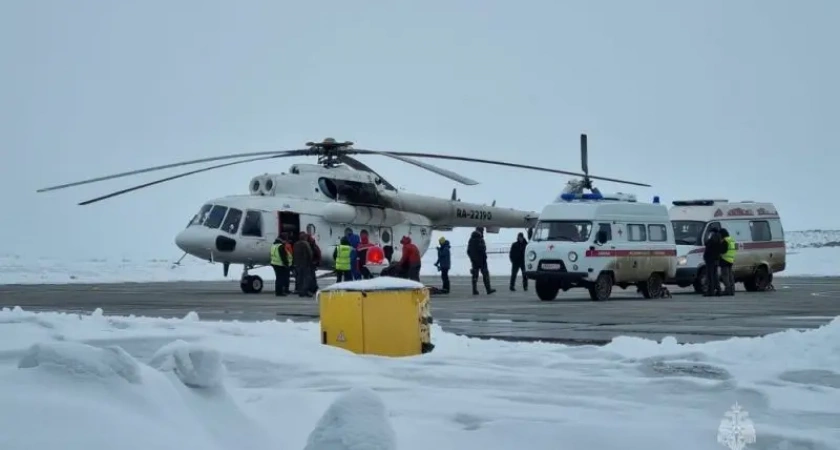 Пострадавших от отравления туристов на Камчатке вертолётом доставили в Палану