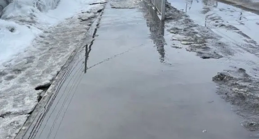 Жителям Камчатки предлагают ходить по «водным» тротуарам