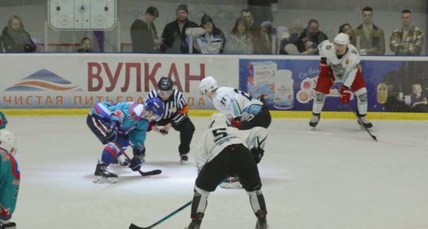 Краевой турнир по хоккею «Кубок Александра» пройдёт на Камчатке. Встречаются шесть команд из ДФО.