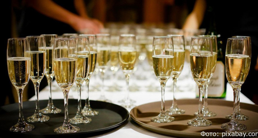 Российские «игристые» подорожают с начала мая