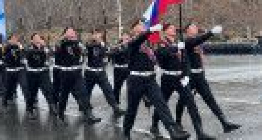 На Камчатке прошёл парад в честь Дня Победы (фото)