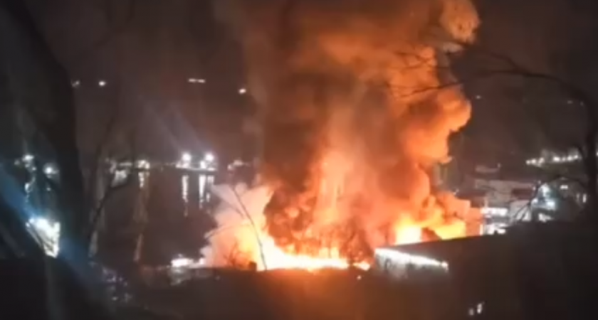 Пожаром на морвокзале на Камчатке заинтересовалась прокуратура