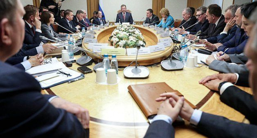 В Госдуме обсуждают новый состав Правительства России