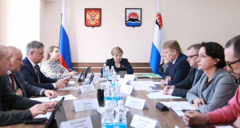 Министр здравоохранения Камчатки доложил парламентариям о поставках лекарств для льготников и не только