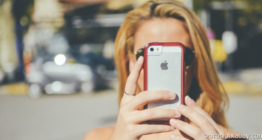 На iPhone начали возвращаться старые удаленные фотографии