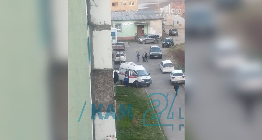 В микрорайоне Завойко женщина выпала из окна и разбилась