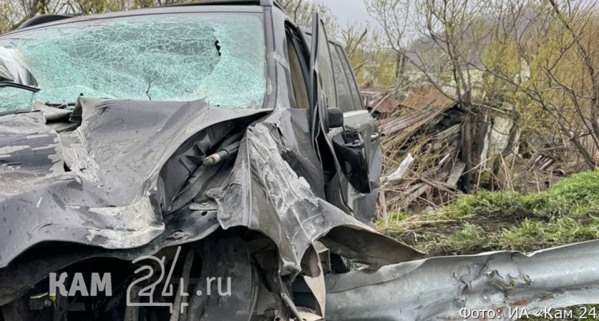 Водитель «Мерседеса», снесшего леера на Высотной, предположительно, был пьян