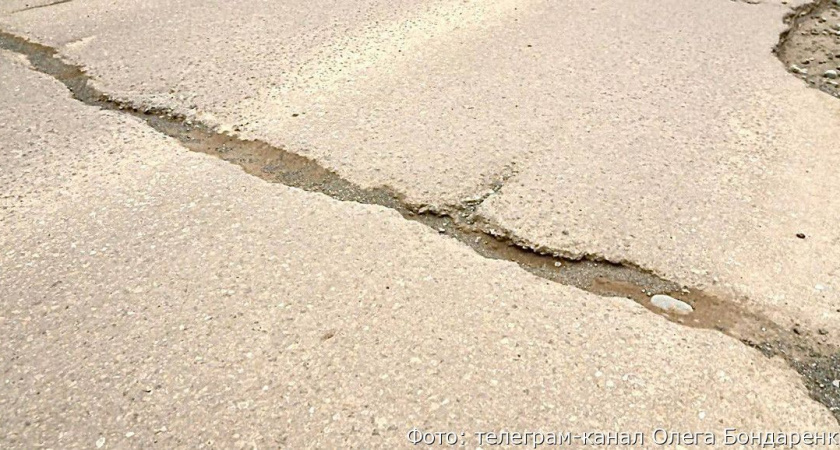 В Усть-Камчатске в этом году специалисты залатают ямы и уложат асфальт