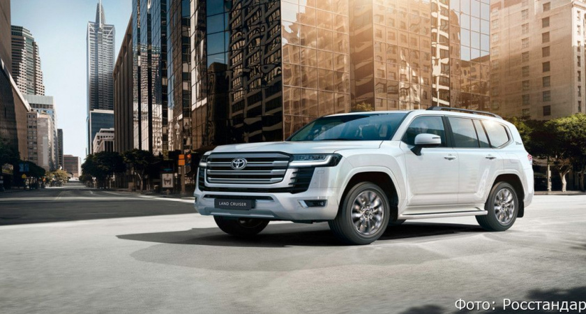 Toyota отзывает тысячи своих автомобилей в России