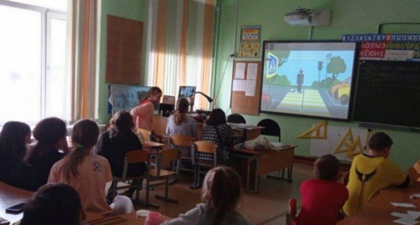 Камчатские школьники на каникулах изучают ПДД