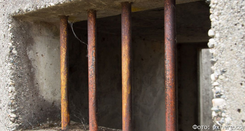 Житель Камчатки получил почти 20 лет строгого режима за насилие над несовершеннолетней