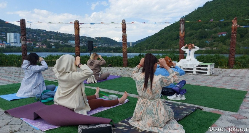 Во время Недели йоги в городах Камчатки проведут занятия для желающих