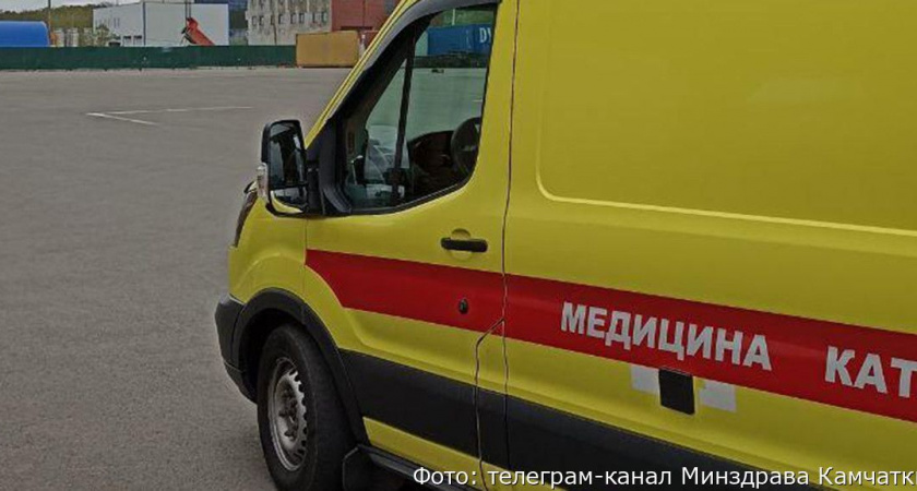 Двухмесячного младенца, пострадавшего в аварии на севере Камчатке, доставили в больницу