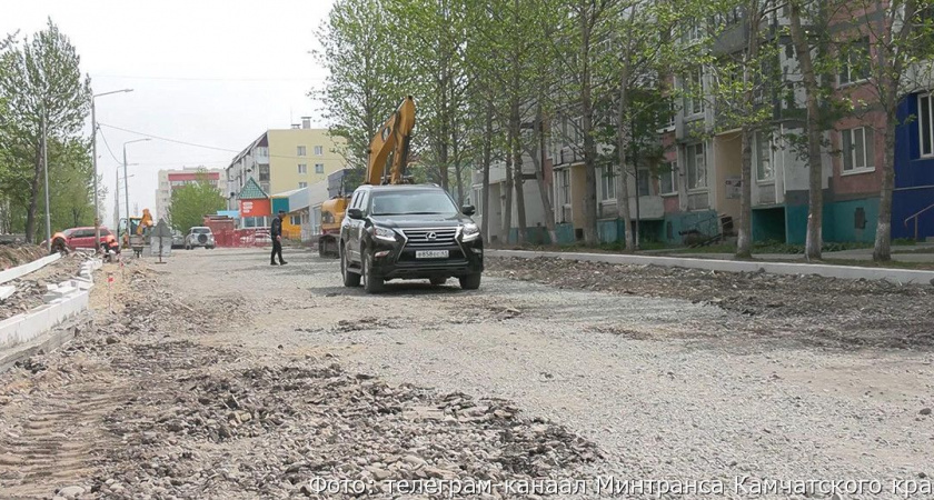 На улице Савченко в Петропавловске-Камчатском обновили 30% дорожного покрытия