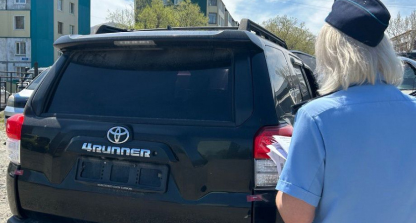 Камчатские приставы конфисковали внедорожник. Владелец был осужден за нетрезвое вождение и снова повторил 