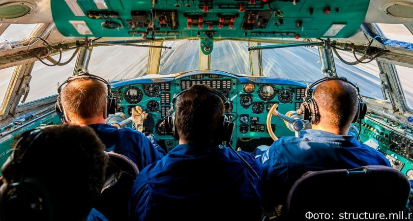 На Камчатке лётчики учились уходить из-под удара противника