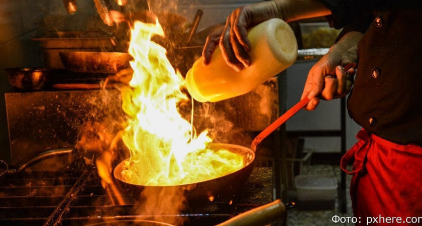 За отравление 12 человек в кафе Петропавловска-Камчатского ответит 23-летний повар