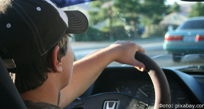 В Петропавловске-Камчатском трое юных водителей рассекали по городу без прав