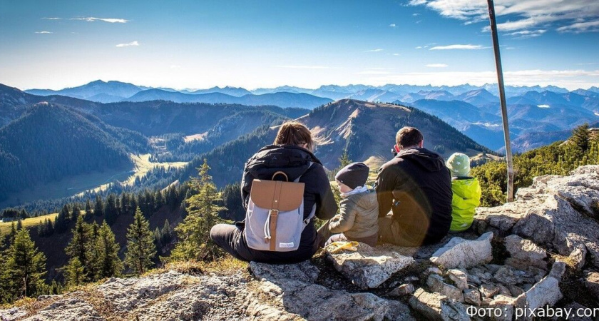 Многодетным родителям в России хотят дать отдельный выходной