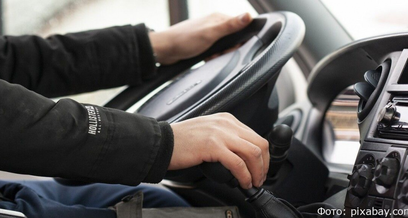 В России хотят выдавать водительские права на новый срок