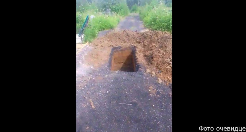 В Милькове могилу для погибшего участника СВО вырыли на месте прохода к кладбищу