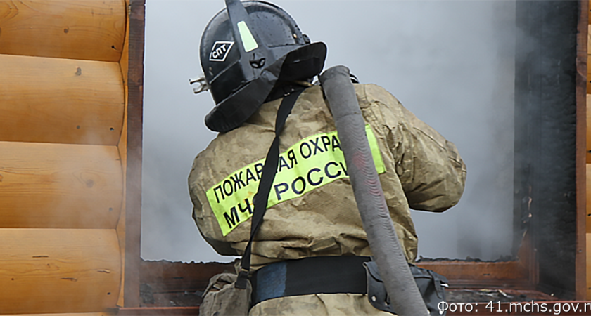 На Камчатке в Елизовском районе чуть не сгорело имущество на 3 миллиона