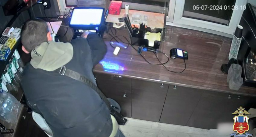 На Камчатке задержан похититель денег с кассы привокзального киоска