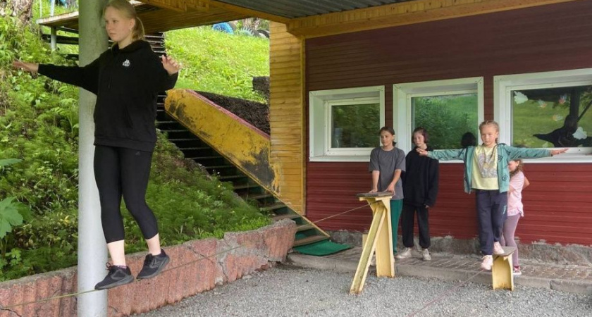 Спортшколы на Камчатке получили биодобавку «Омега-3» от Тымлатского рыбокомбината