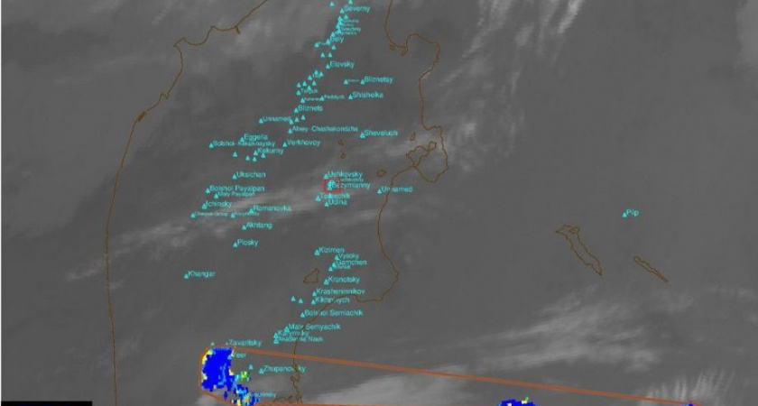 Слой пепла с вулкана покрыл кордон Клешня в Ключевском парке на Камчатке