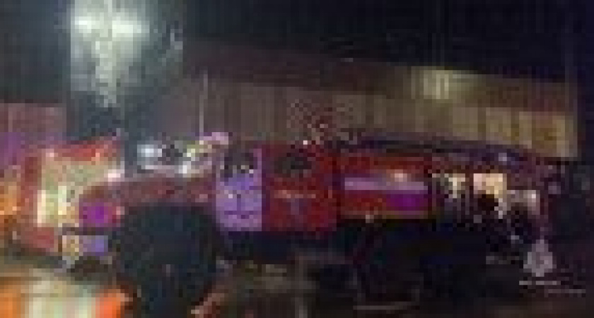 Трое человек спаслись из горящего здания гостиницы на Камчатке (фото, видео)