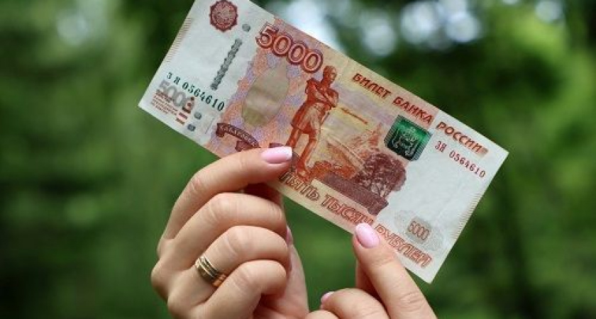 Семь поддельных банкнот выявили банки за полгода в Камчатском крае