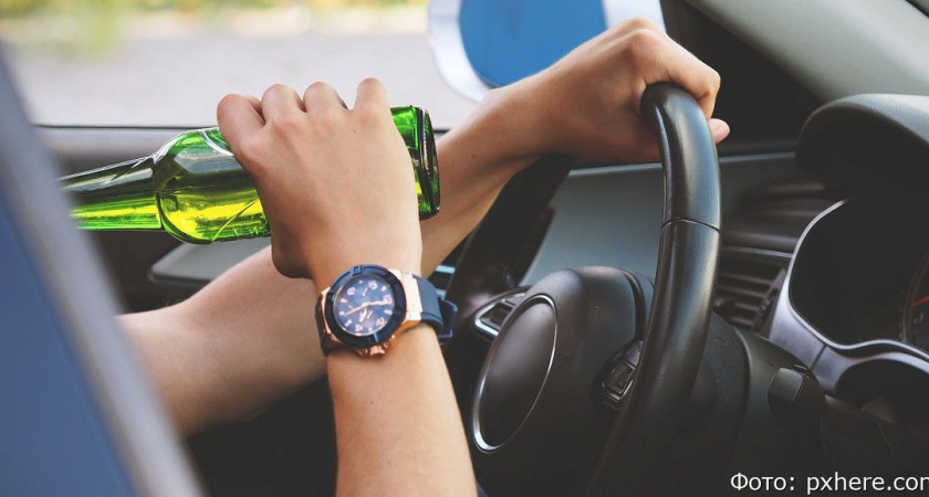 Забрали машину и 300 тысяч: военный доездился пьяным на Камчатке