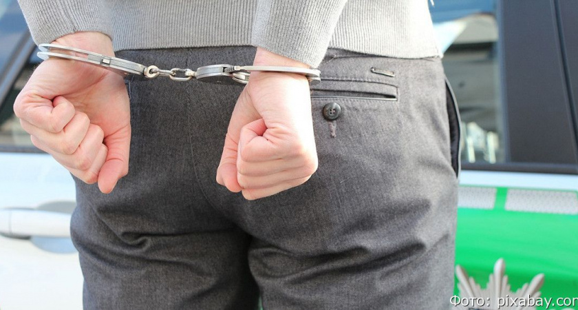 На Камчатке в Елизове росгвардейцы задержали мужчину, проникшего в чужой дом