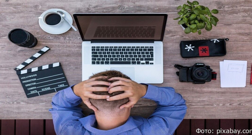 Путин подписал закон о наказании за оскорбительный контент