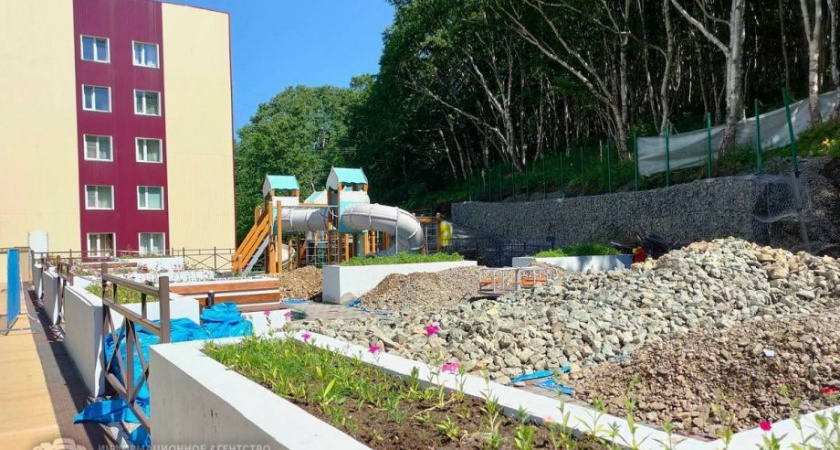 Прокуратура: Больше половины детских площадок в Петропавловске небезопасны