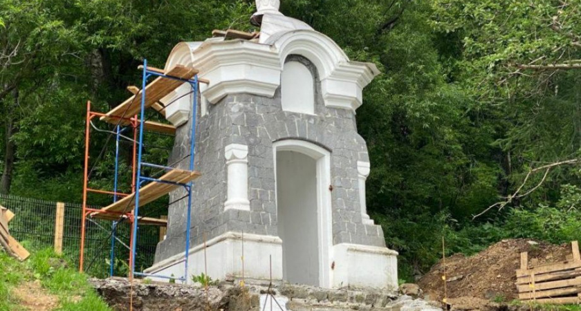 Известный памятник «Часовня» в Петропавловске реставрируют