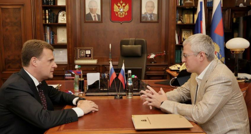 Глава Минвостокразвития Алексей Чекунков и губернатор Камчатского края Владимир Солодов провели встречу в Москве