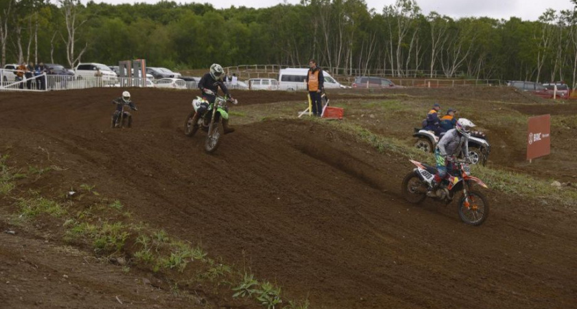 Губернатор Камчатки открыл международные соревнования по мотокроссу на полуострове