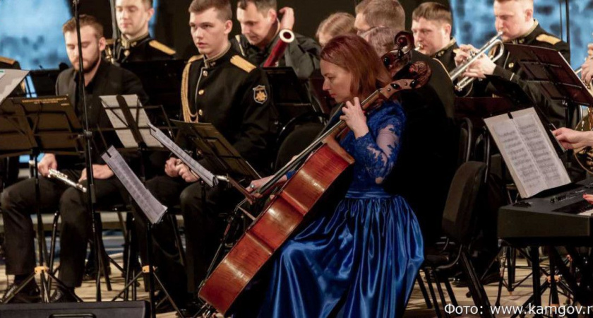 Жителей Петропавловска приглашают на совместный концерт камерного и военного оркестров