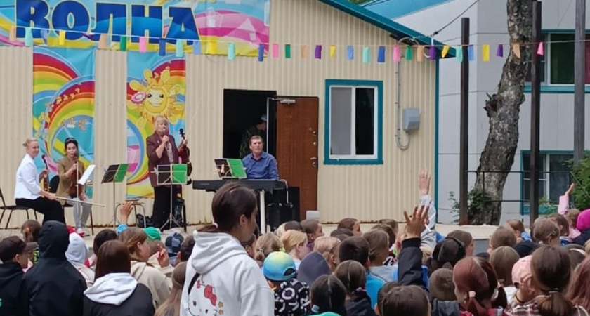 Квартет "Прикосновение" продолжает серию концертов в оздоровительных лагерях