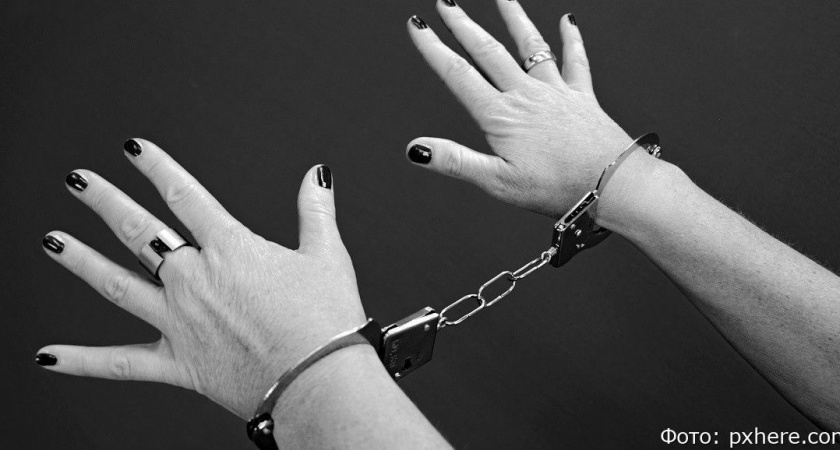 На Камчатке задержали молодую женщину с крупной партией наркотиков