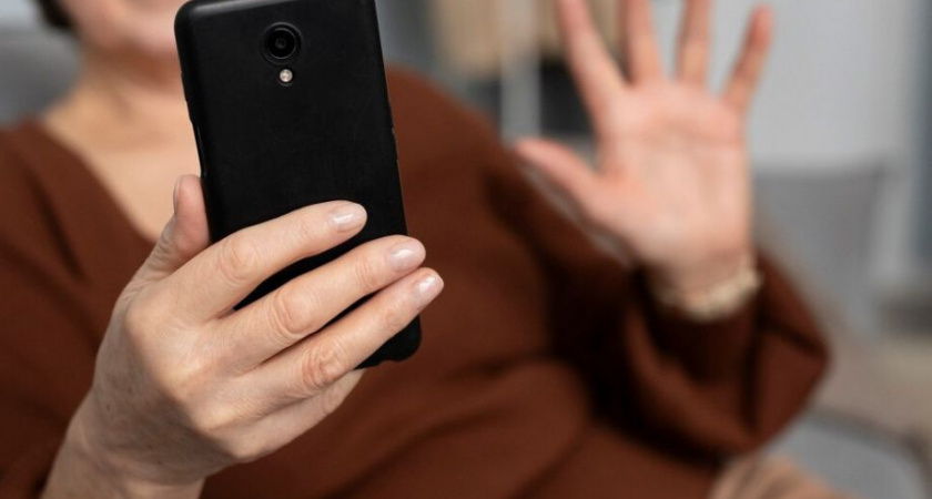 Аферисты представились работниками поликлиники и обманули пенсионерку из Петропавловска