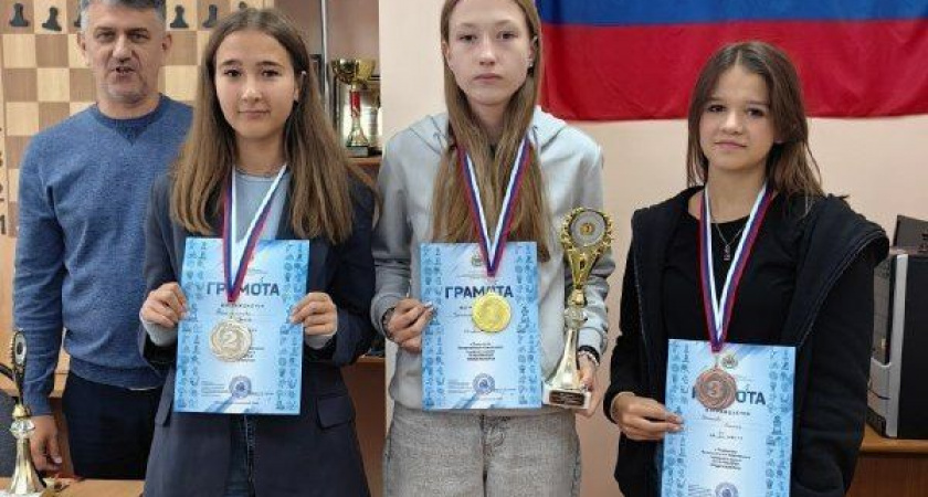 Победителей Первенства по шахматам наградили в столице Камчатки.