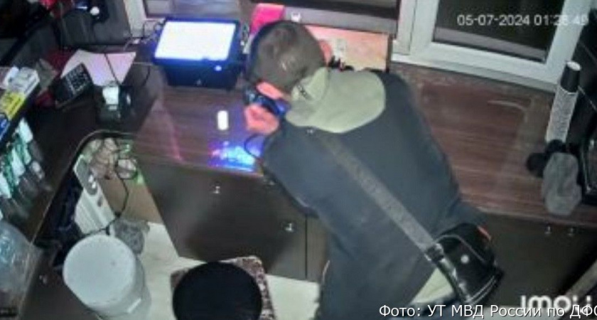 Житель ЕАО, разочарованный результатами камчатской путины, выпил и украл