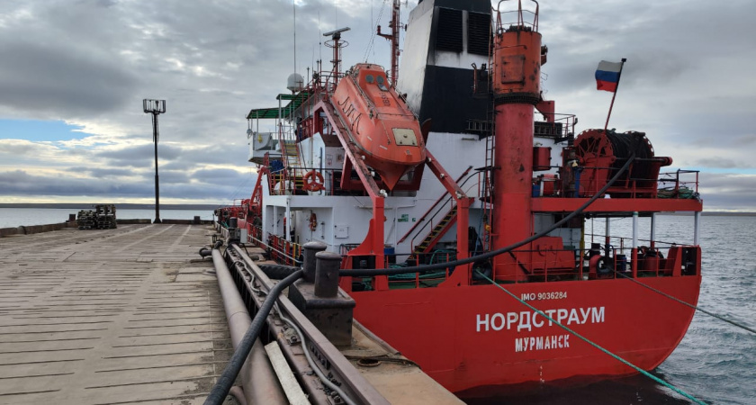 Военные коммунальщики завершают навигационный завоз топлива в отдаленные гарнизоны в полном объеме