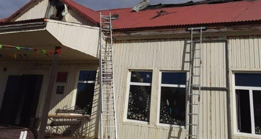 Пожар в сельском доме культуры тушили в Камчатском крае