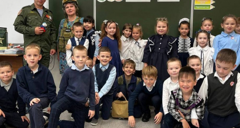 О подвигах, чести и Родине рассказали школьникам на Камчатке (фото)